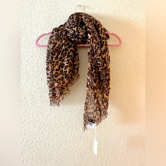 Madewell Accessories - Madewell Animal Pint Large Scarf Raw Hem